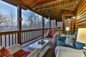 Property grounds - Cabin Time | Mineral Bluff, GA (Mineral Bluff)