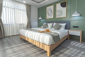 1 bedroom, iron/ironing board, travel cot, free WiFi