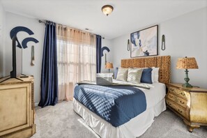 4 chambres, fer et planche à repasser, lit de bébé portatif