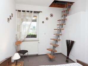 1 bedroom - Holiday Stay with Terrace (Altenfeld)