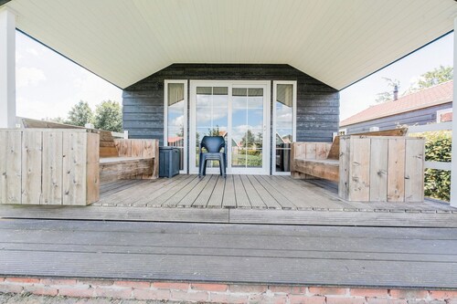 Glamping with Veranda Over Water