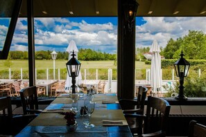 Outdoor dining - Tidy house near Emslandermeer (Vlagtwedde)