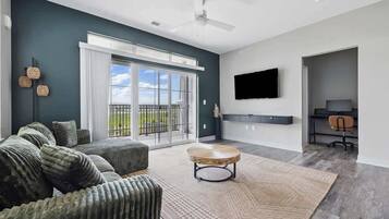 Televisión y oficina