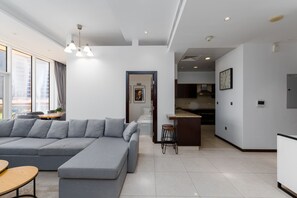 Apartment | 2 bedrooms - 2BR at the Palm Balcony Pool Gym Beach (Dubai)