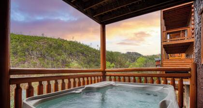 Sleeps 28 | Indoor Pool, Theater, Game Room, Hot Tub, Views | Marco Polo Lodge