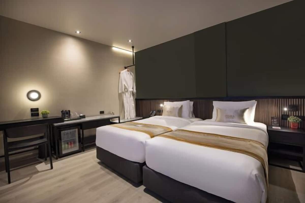 1 bedroom, individually furnished, desk, free WiFi