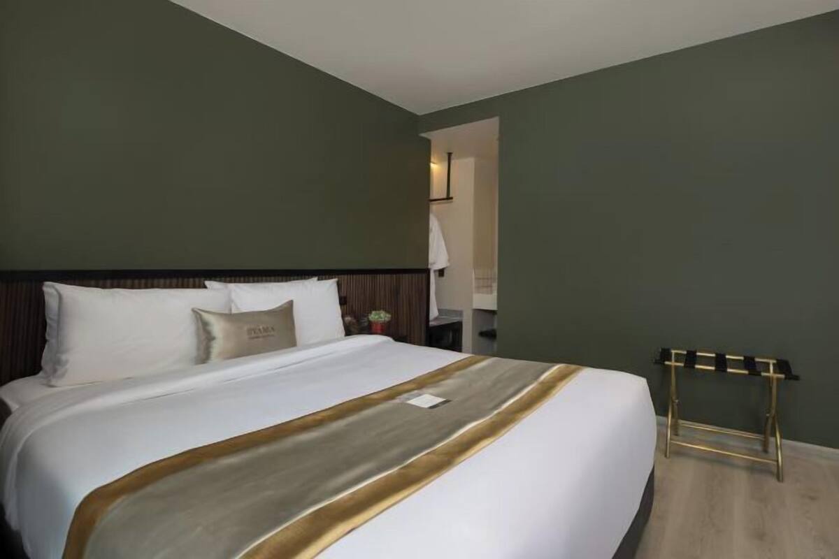 1 bedroom, individually furnished, desk, free WiFi