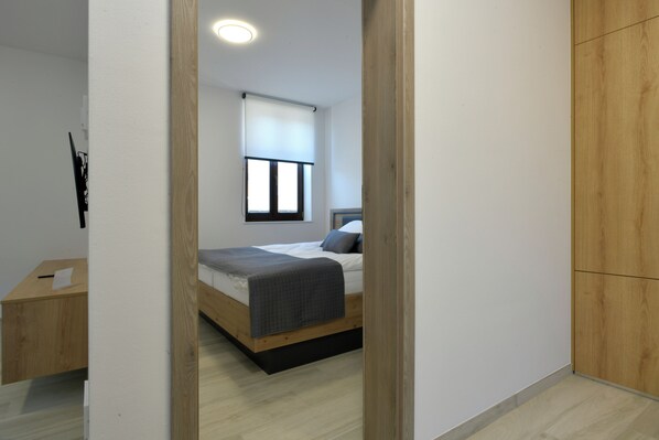 1 bedroom, free WiFi, bed sheets