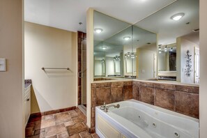 Unclassified image, 3 of 35, button