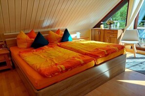 3 Schlafzimmer, Bügeleisen/Bügelbrett
