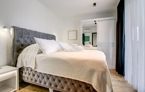 3 habitaciones, cuna de viaje, wifi gratis y ropa de cama 