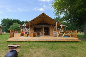 Property grounds - Glamping Tent in Zeewolde with BBQ (Zeewolde)