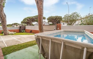 Outdoor spa tub - Stunning home in Chiclana de la Fronter (Chiclana de la Fronter)