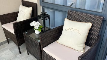 Deluxe Studio Suite | Terrace/patio