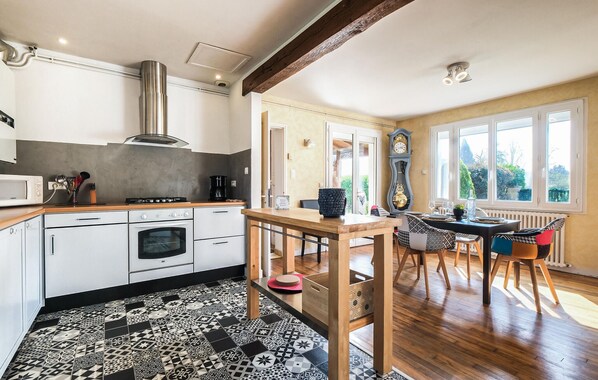 Kühlschrank, Ofen, Herdplatte, Geschirrspüler