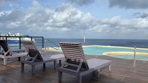 Pool - Modern studio in a beachfront building (Cozumel)