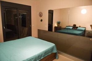 Huis, 2 slaapkamers, privézwembad, uitzicht op tuin | 2 slaapkamers