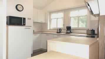 Mikrowelle, Ofen, Herdplatte, GeschirrspĂŒler