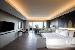 Premier Garden Pool Access King | Premium bedding, down comforters, Select Comfort beds, in-room safe - Amaranta Prambanan Yogyakarta (Prambanan)