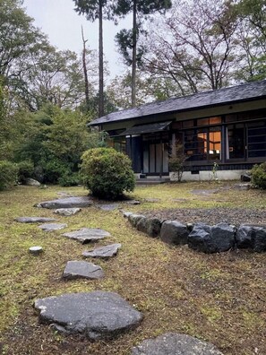 Garden - EXP. Atelier (Fujinomiya)