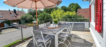 Holiday Home 'Kunterbunt' with Private Terrace, Shared Garden and Wi-Fi