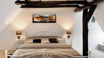 1 bedroom, free WiFi, bed sheets