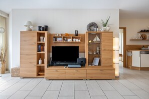 Interior - Apartment 'Schilfbrise' with Balcony and Wi-Fi (Wunstorf)