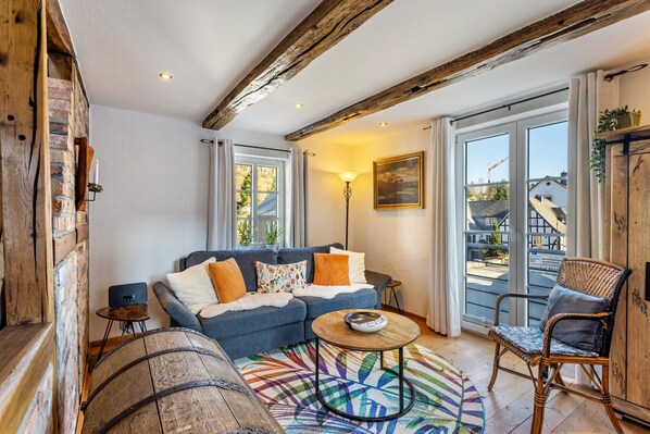 Télévision, chaîne hi-fi