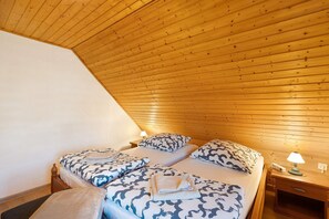 2 bedrooms, free WiFi, bed sheets