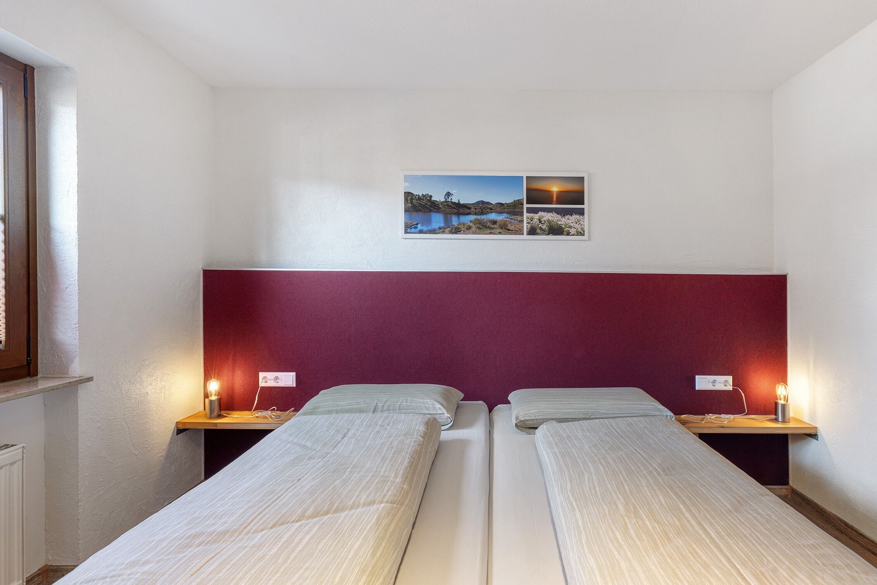 1 slaapkamer, een strijkplank/strijkijzer, gratis wifi, beddengoed