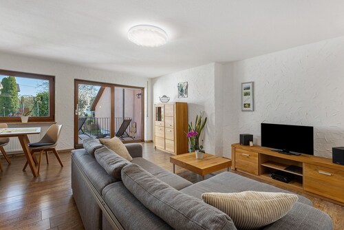 Ferienwohnung 'Im Hegau' mit Privatterrasse und Wi-Fi