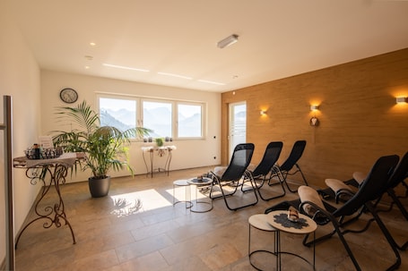 Interior. Apartment 'Konzett Top 3' with Mountain View, Shared Terrace and Wi-Fi
