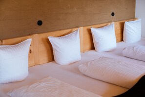 2 bedrooms, free WiFi, bed sheets, wheelchair access