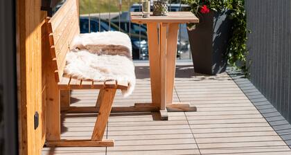 Apartment 'Konzett Top 4' with Mountain View, Shared Terrace and Wi-Fi