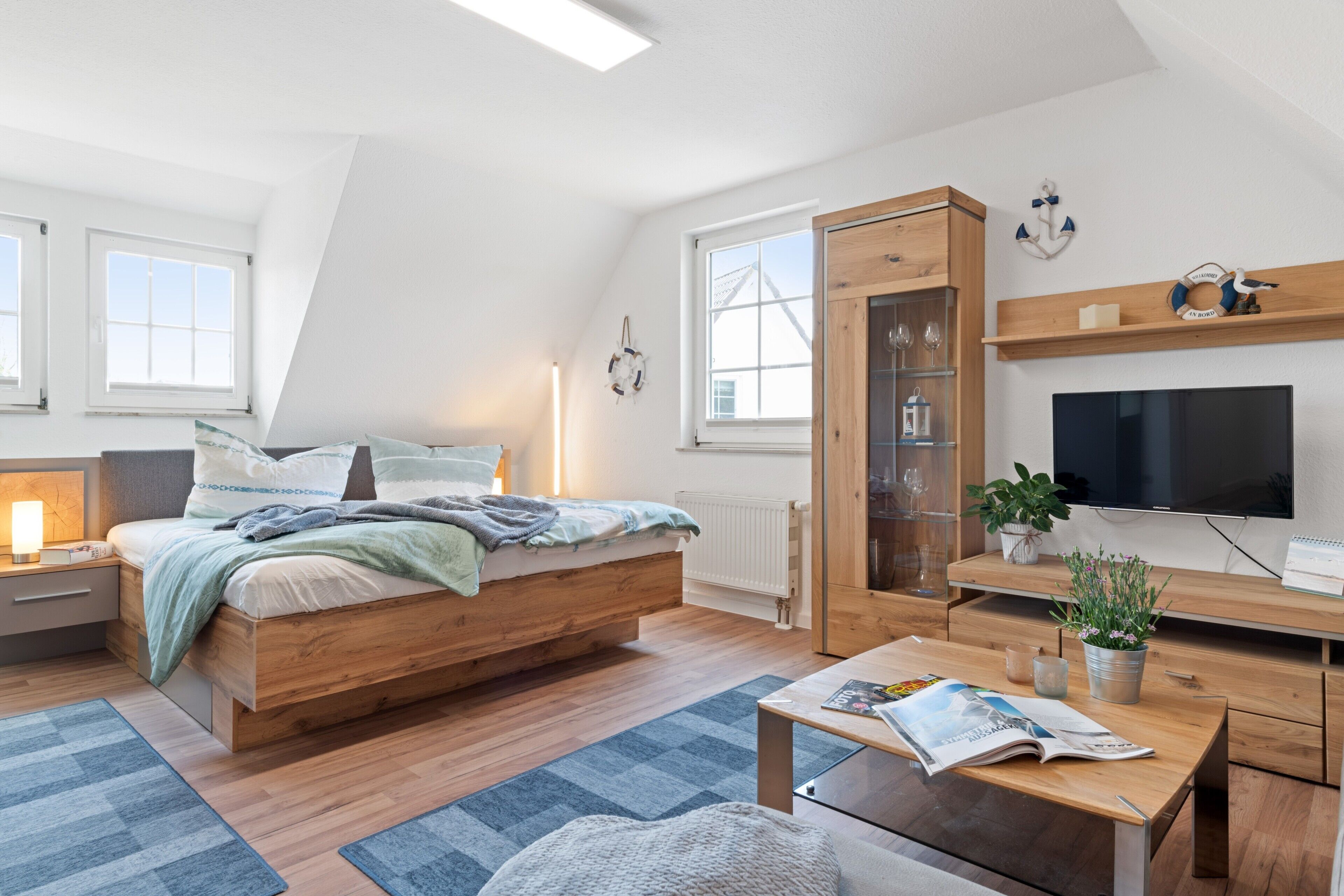 Bügeleisen/Bügelbrett, kostenloses WLAN, Bettwäsche