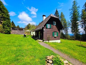 Exterior - Back to Basics: Simple Wooden Cabin with Wood Stove, Peace & Nature (Krumbach)