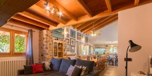 TV, fireplace, DVD player, ping pong