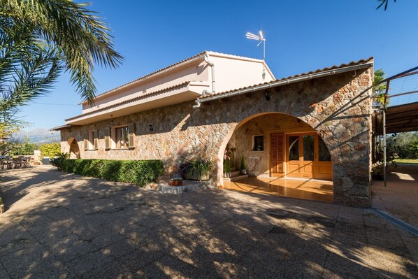 Exterior