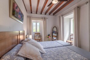 3 chambres, fer et planche Ă repasser, accĂšs Internet
