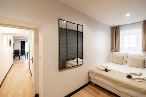 1 chambre, fer et planche à repasser, accès Internet, draps fournis