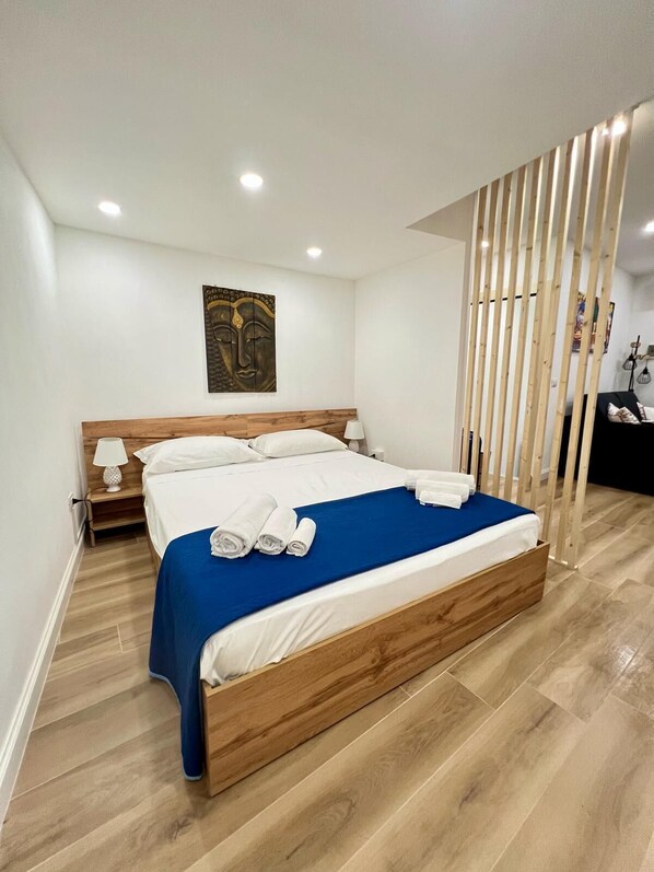 1 chambre, lit parapluie, Wi-Fi, draps fournis