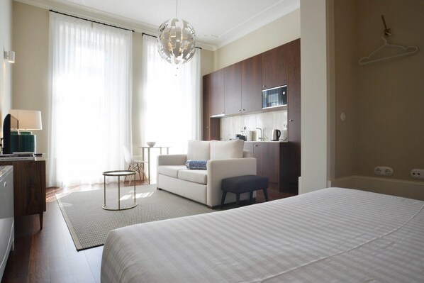 1 bedroom, iron/ironing board