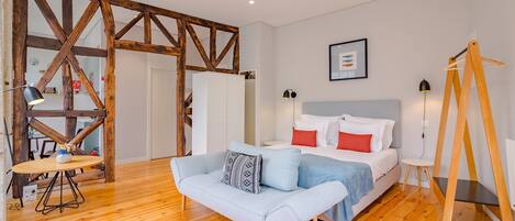 Bügeleisen/Bügelbrett, kostenloses WLAN