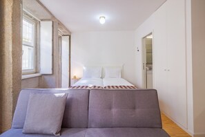 Iron/ironing board, free WiFi
