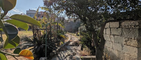 Apartment, 2 Bedrooms, Accessible, Smoking | Garden