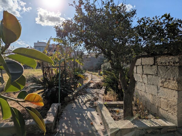Apartment, 2 Bedrooms, Accessible, Smoking | Garden