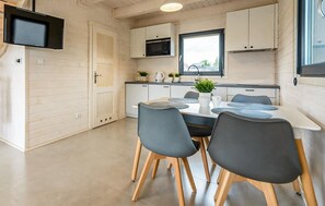 Fridge, dishwasher, coffee/tea maker