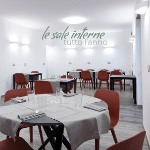 Dinner served - Lookyhotel (Sori)