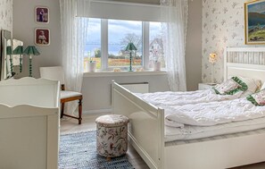 3 makuuhuonetta, vauvan matkasänky, ilmainen Wi-Fi
