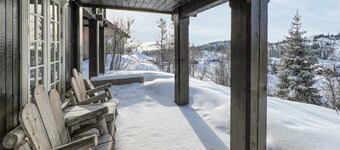 Lovely home in Aurdal with sauna